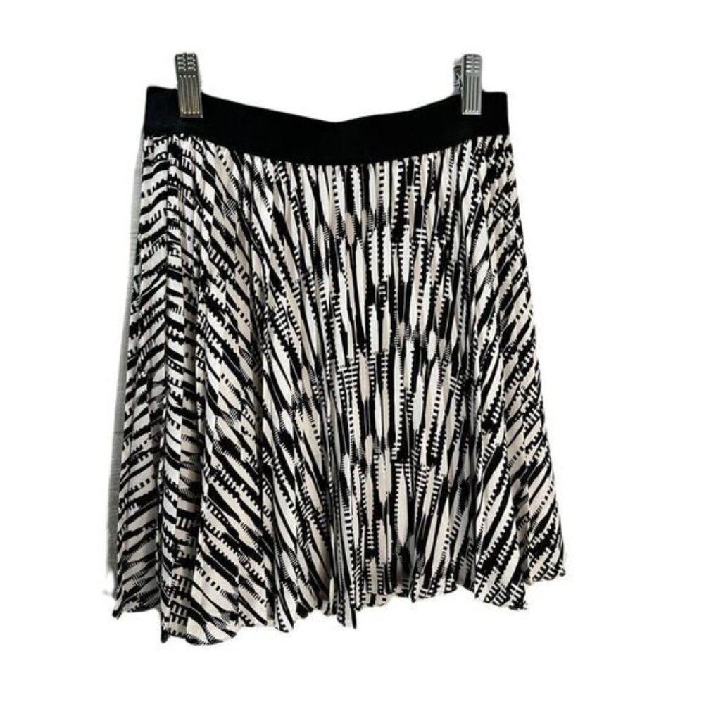 Express Printed Mini Skirt Small New‎ with Tag